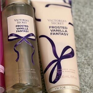 Victoria’s Secret Fragrance Mist & Lotion bundle. Set for $20 #FrostedVanilla